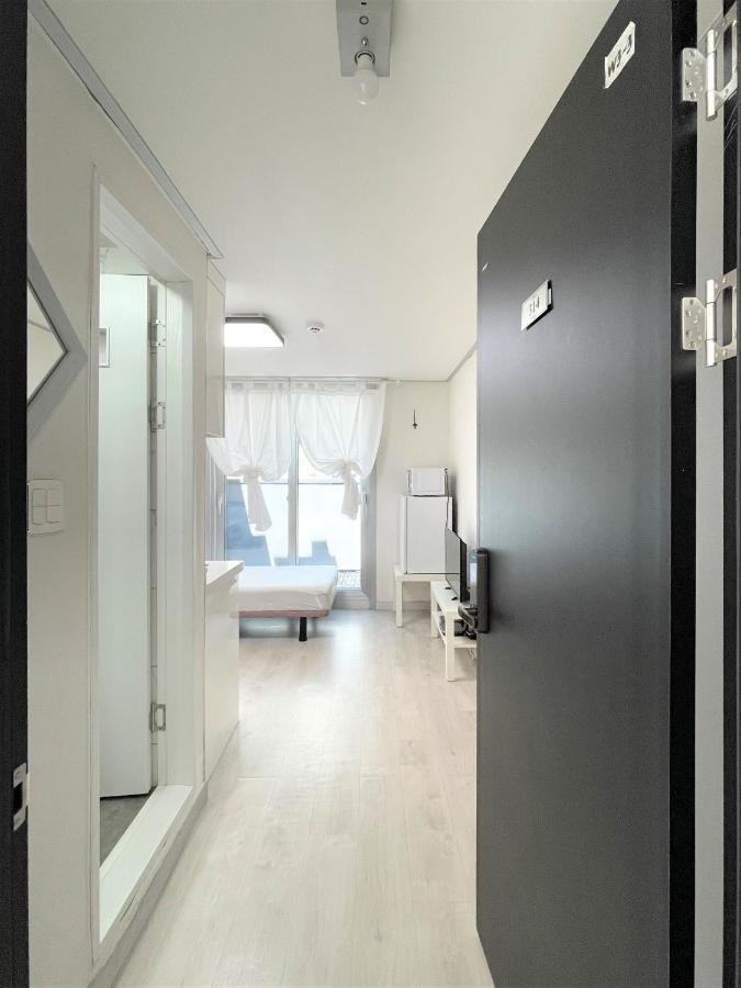 W Premium Guesthouse Incheon Airport ภายนอก รูปภาพ