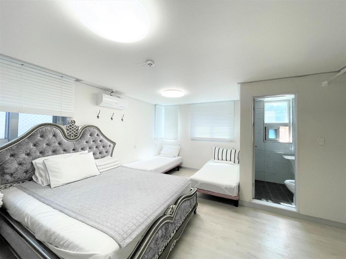 W Premium Guesthouse Incheon Airport ภายนอก รูปภาพ