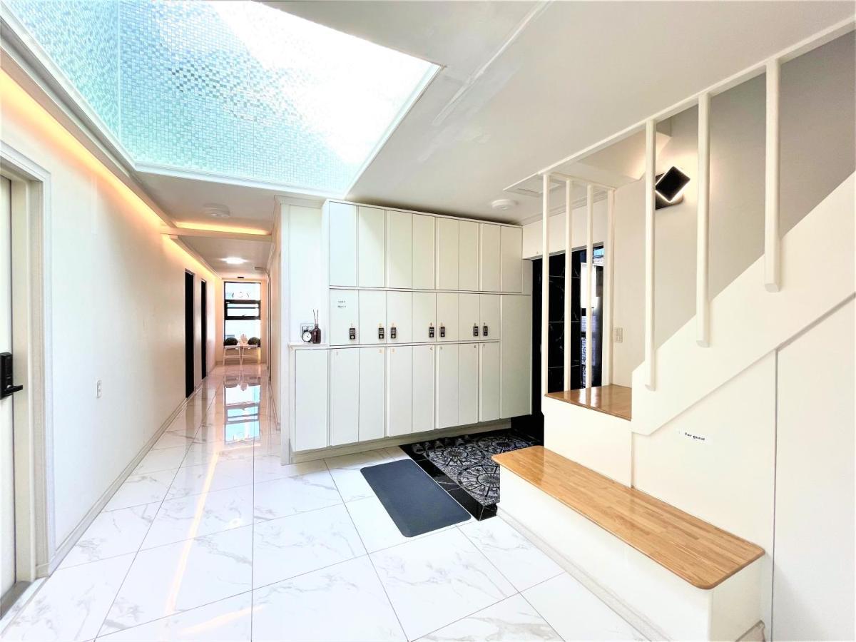 W Premium Guesthouse Incheon Airport ภายนอก รูปภาพ