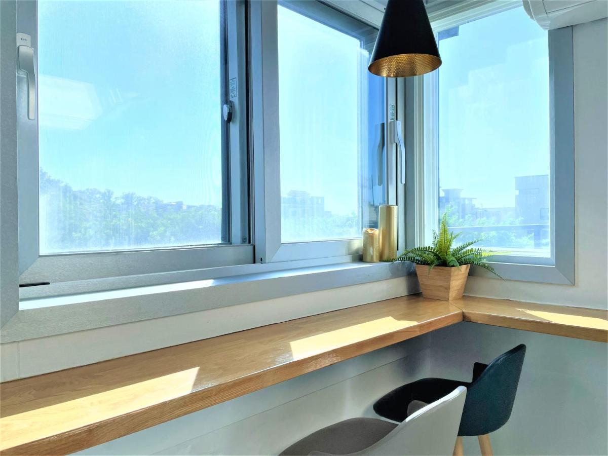 W Premium Guesthouse Incheon Airport ภายนอก รูปภาพ