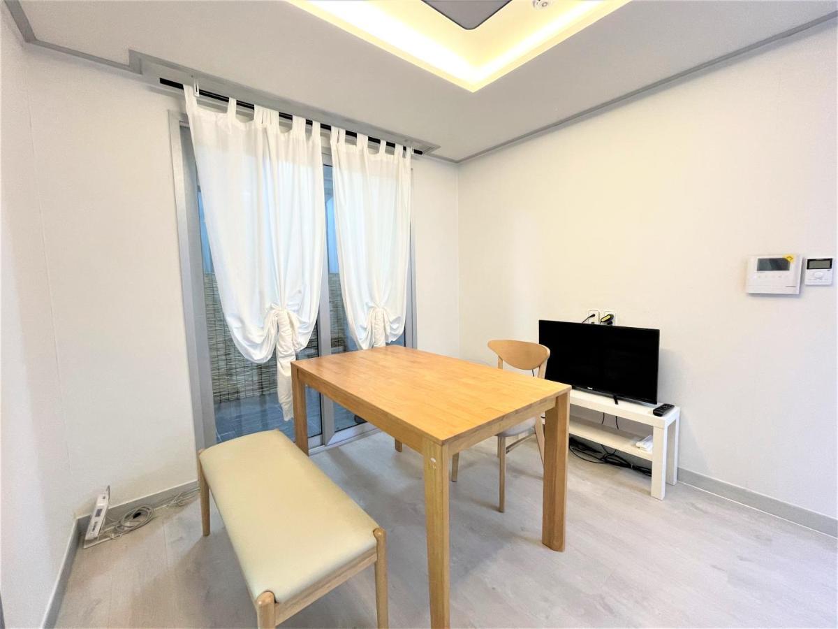 W Premium Guesthouse Incheon Airport ภายนอก รูปภาพ