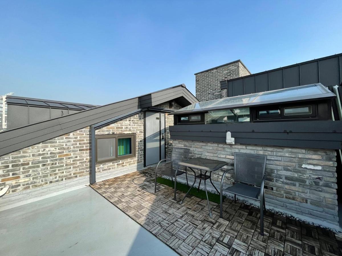 W Premium Guesthouse Incheon Airport ภายนอก รูปภาพ