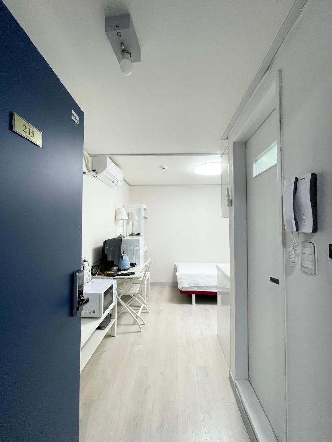 W Premium Guesthouse Incheon Airport ภายนอก รูปภาพ