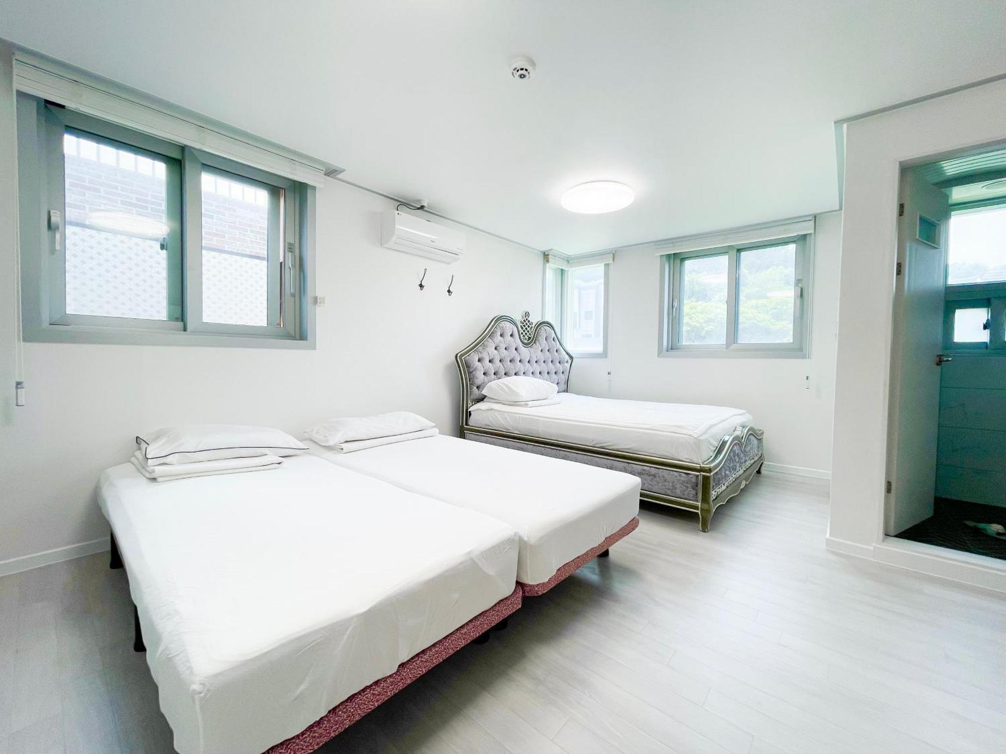 W Premium Guesthouse Incheon Airport ภายนอก รูปภาพ