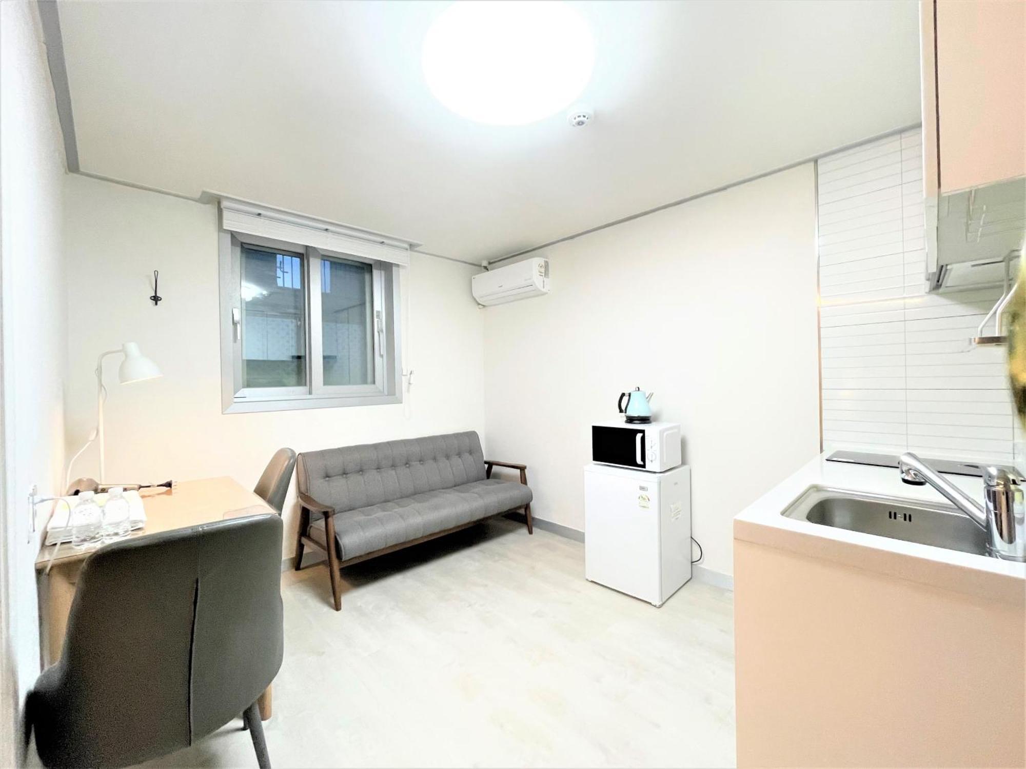 W Premium Guesthouse Incheon Airport ภายนอก รูปภาพ